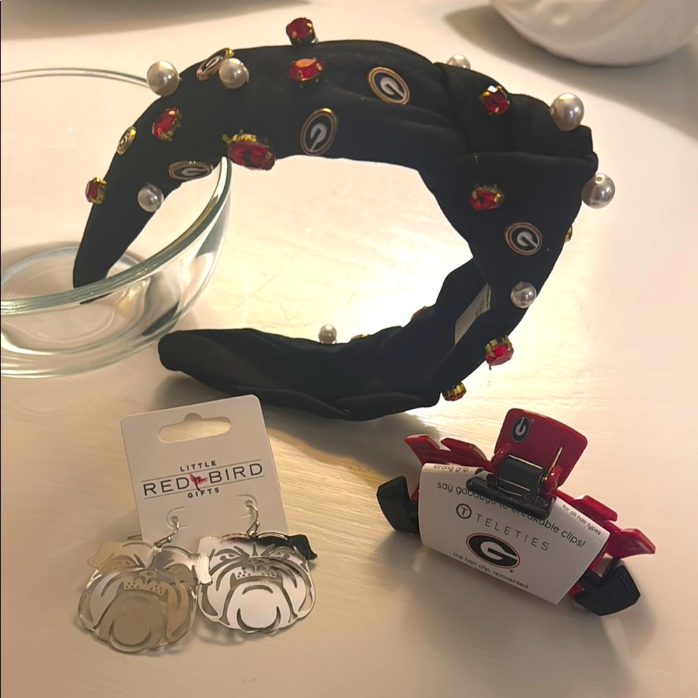 NEW University of GA UGA Brianna Cannon Headband Earrings Red Black Claw Clip